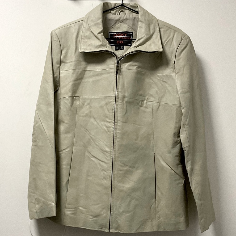 Nice Lucky Leather Company Tan Genuine Leather Zipper Jacket!